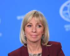 Хоч голову помила: Захарова пофліртувала з Сігалом на камеру