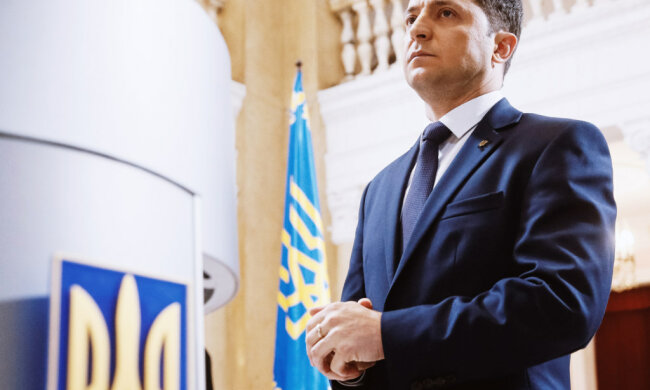Зеленський збирає екстрене засідання "Слуги народу" через порушників: кого каратимуть