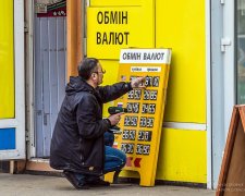 Курс валют на 10 января: доллар беспощадно топит гривну