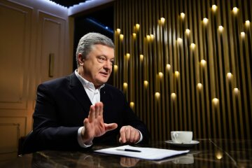 Порошенко проміняв ДБР на розкішну яхту: в мережі показали, як відпочиває експрезидент України