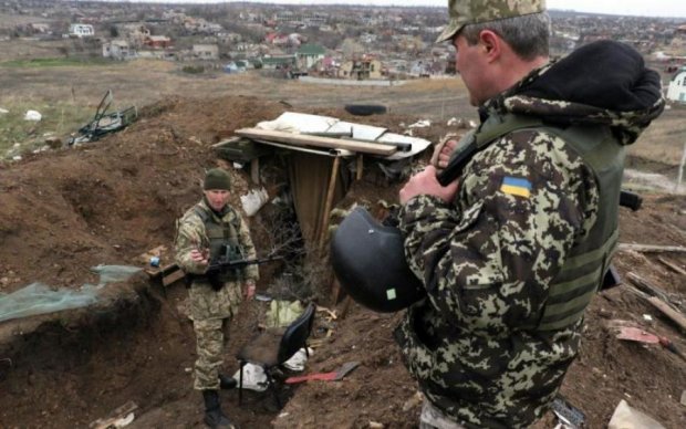 К черту перемирие: украинские воины отразили десятки "пасхальных поздравлений"