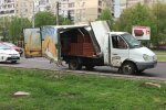 У Києві фургон з хлібом розчавив жінку, мокрого місця не залишилося: відео не для слабкодухих