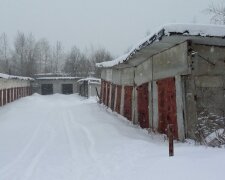 У Києві двох малоліток застукали за ганебним заняттям в гаражах, відео терміново показали батькам