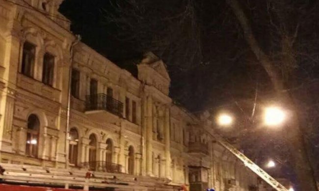 В центре Киева горело старинное здание