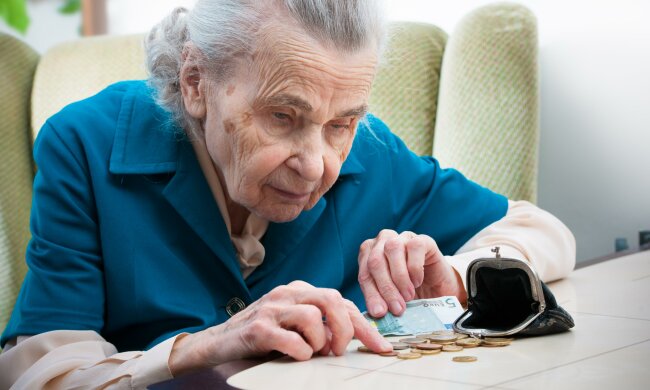 пенсіонерка