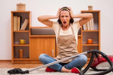 Женщины придумали экстравагантный лайфхак с пылесосом