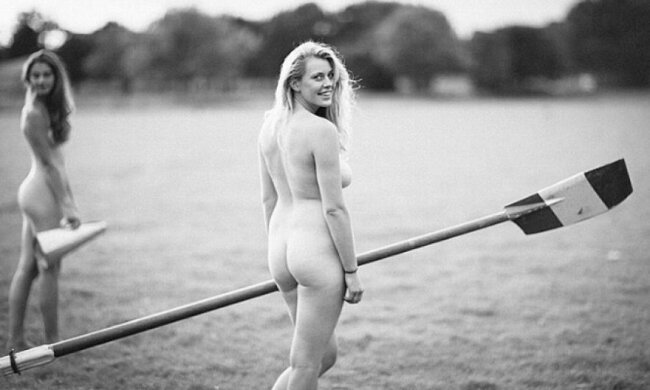 Студентки британского вуза разделись для календаря (фото)