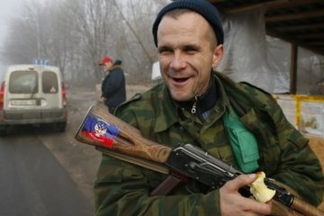 Главари боевиков придумали, как нажиться на пьянстве подопечных