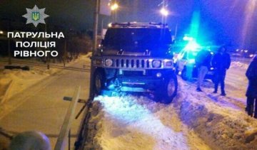 Малолетние на угнанном Hummer устроили ДТП в Ровно