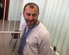 «Свободівця» Сиротюка Апеляційний суд залишив під домашнім арештом