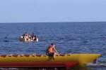 Відпочинок біля моря, скріншот: Youtube