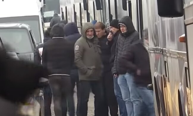На кордоні з Польщею, скріншот: Youtube