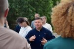 Нічний терор на Виноградарі: очільник Подільського району приїхав до зруйнованого дроном будинку та розповів, як людям отримати гроші на ремонт