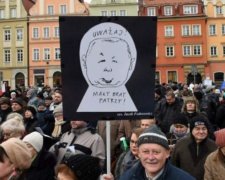 Відтепер спецслужби стежитимуть за поляками