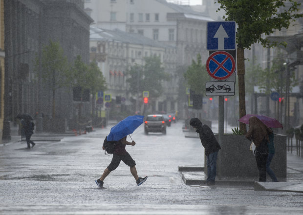 Погода в Днепре на 8 июля: город накроет беспощадная стихия, без зонтика - ни шагу