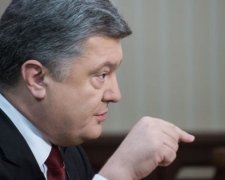 Порошенко тягне Україну в прірву 