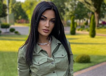 Алла Павловна из шоу "Холостяк" с Заливако, фото: egiptyanochka