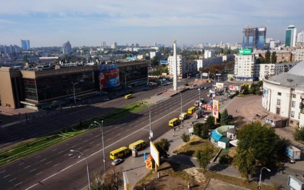 Голая женщина прогулялась по центру Киева: видео