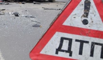 Пішохода на Тернопільщині збили дві автівки