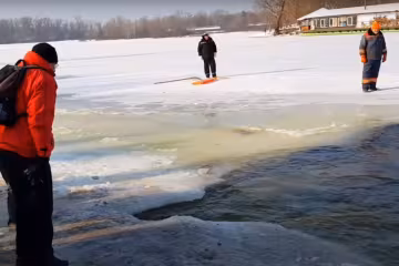 На льоду, скріншот з відео