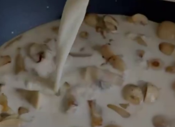 Курячі ніжки у вершковому соусі, кадр з відео