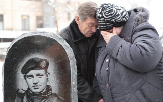 Вместо санатория – на кладбище: в семье героя-майдановца большое горе