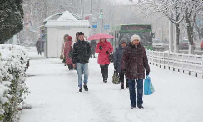 Погода в последние недели декабря будет штормить по-настоящему: предупреждение от синоптиков