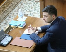 Зеленський жорстко поставив на місце Клімкіна: "Дізнаюся про міжнародні кроки з Інтернету"