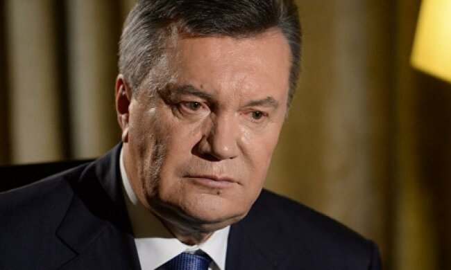 Янукович попросил журналистов "вернуть" ему жену