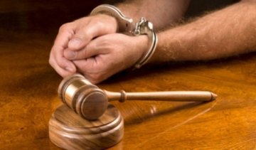 Хлопець збрехав про вбивство дівчини, щоб "швидка" приїхала