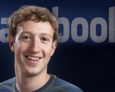 ​Цукерберга "уволили" из Facebook