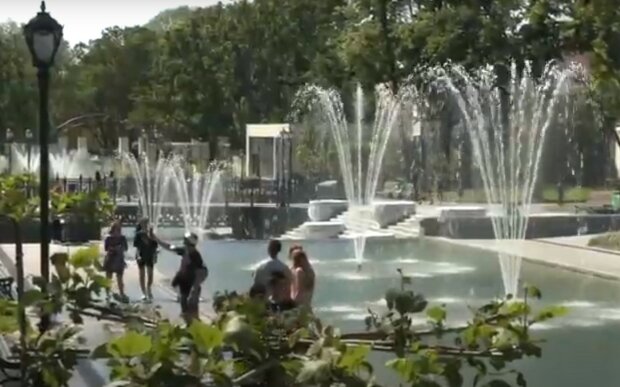 жара в Харькове, скриншот из видео