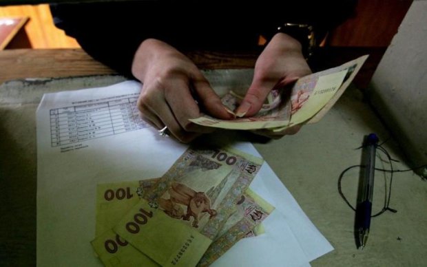 Цифры шокируют: насколько отличается официальная и реальная зарплата в Украине