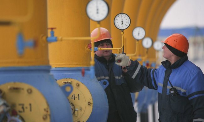 Цены на транзит газа обвалились вдвое: станет ли от этого кошелек украинцев толще