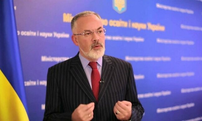 Табачник переховував свої скарби в Росії