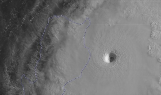 Супертайфун із Філіппін насувається на Японію