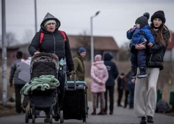 Украинские беженцы, фото korrespondent