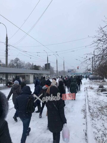 У Харкові трамвай зійшов з рейок, фото: Харків Live