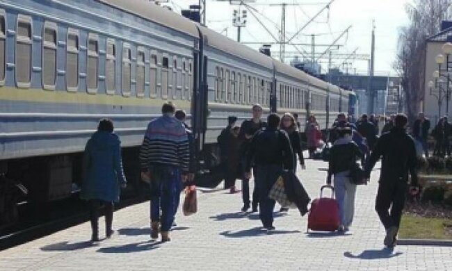 Переселенцы Донбасса массово оставляют Россию