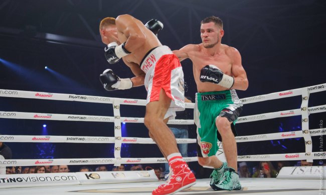 Беринчик после боя с Кристобалем проигрался в карты