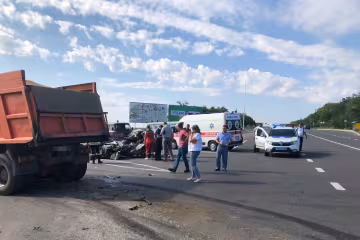 Страшна аварія забрала життя під Одесою: "Трупи розкидані по всій дорозі", - кадри, в які страшно повірити