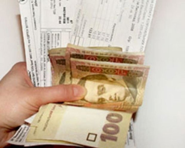Коммуналка "съедает" половину зарплаты украинцев 
