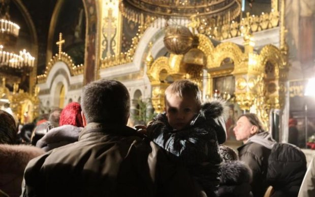 Дома под елкой и на островах: как украинские звезды встретили Рождество