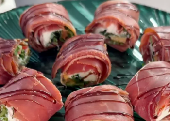 Закуска с хамоном и хурмой, кадр с видео