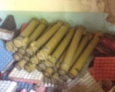 Велику схованку зі зброєю знайшли на Донбасі