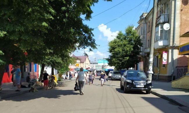 Городская улица, фото: Знай.ua