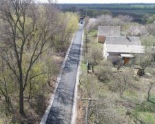 Вантажівка зірвалася з мосту на Дніпропетровщині: копи розкрили деталі