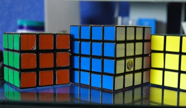 В Россию не пустили тонну контрабанды кубиков Рубика