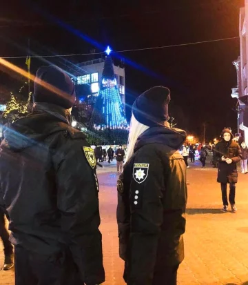 Полицейские, фото: Facebook Полиция Ивано-Франковской области