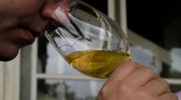 Кто лучше всех в мире разбирается в вине